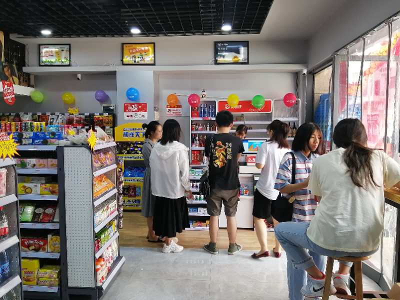 便利仔便利店是有区别于传统便利店(图1)